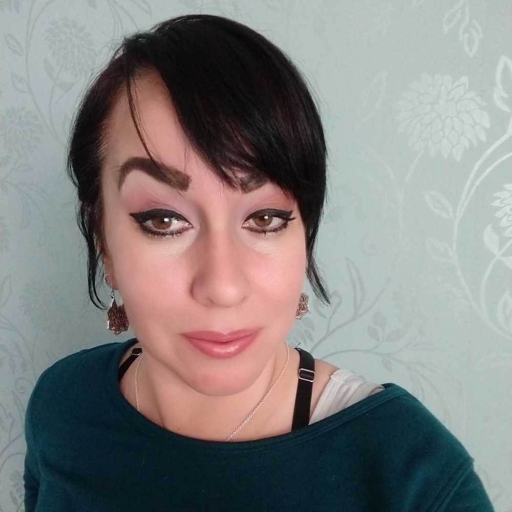Meet your Posher, Alison
